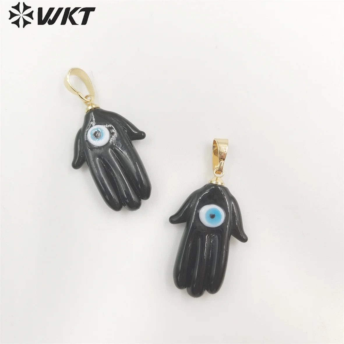 WT-P1886 Wholesale Trendy Simple Women Fashion Hand Charm Pendants Popular Gold Energy Turkey Eye Ceramic Crafts Accessories