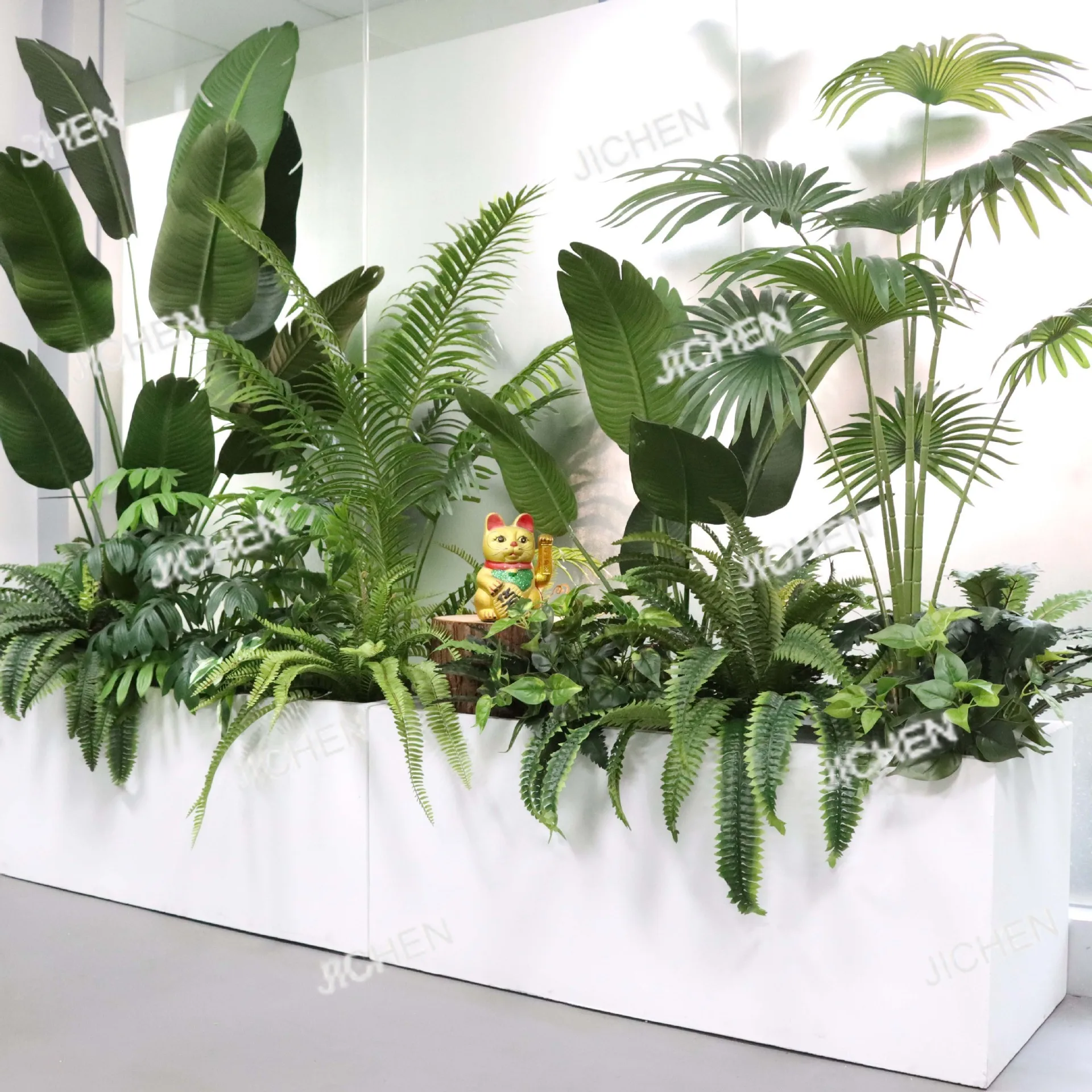 

Искусственные зеленые растения, растения в горшках, искусственные деревья, имитация деревьев, ландшафтный дизайн, ландшафтное оформление растениями, угол лестницы в помещении