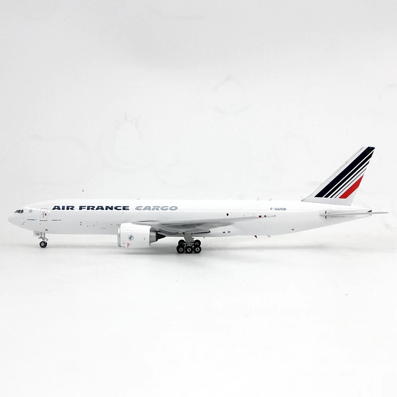 

1/400 Scale Phoenix 11717 Air France Plane B777-200 F-GUOB Cargo Alloy Die-cast Passenger Aircraft Model Collection Gift