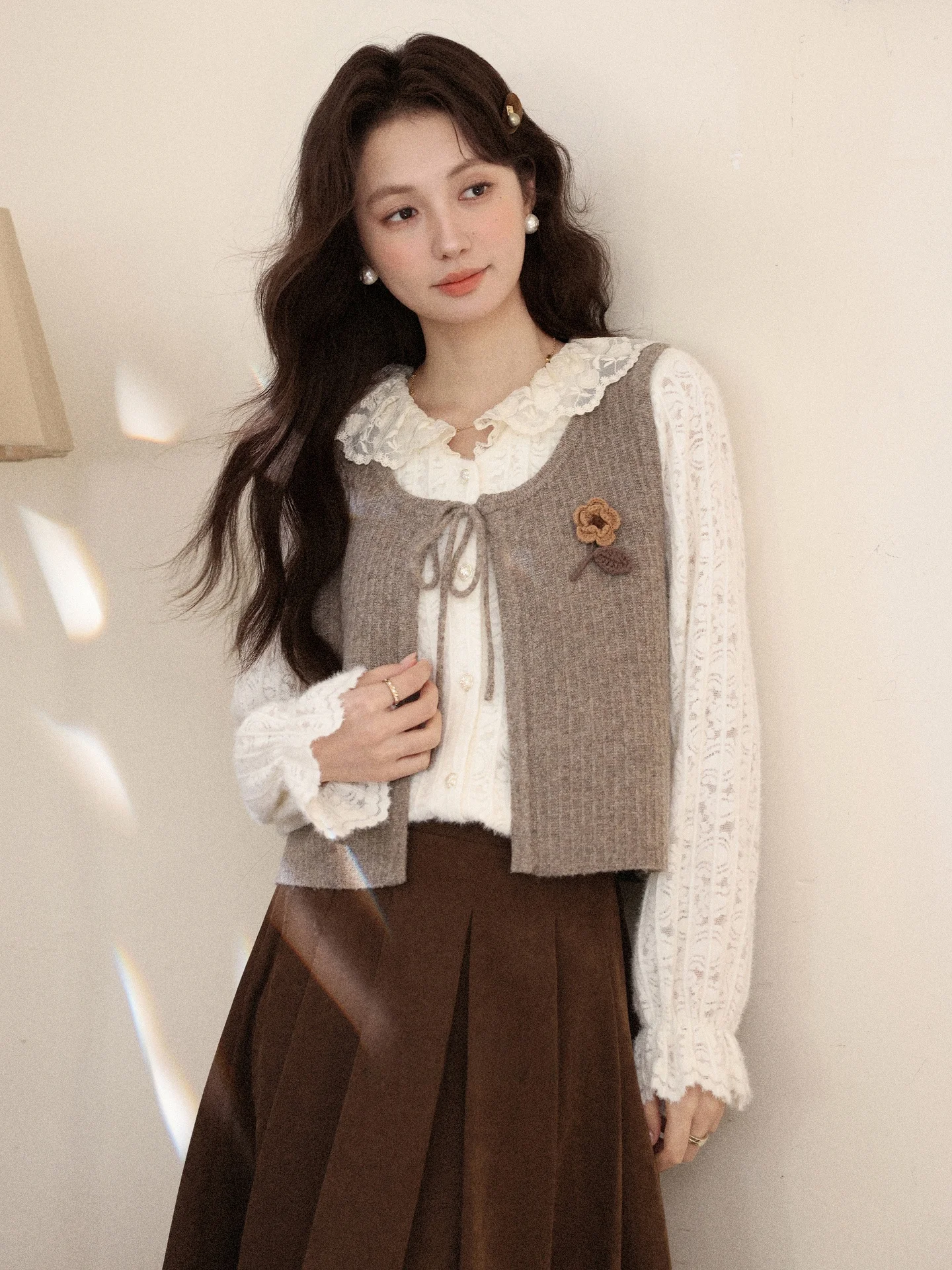 

Свободный женский топ с кружевными вставками, теплый, с круглым вырезом, длинными рукавами, для девочек, с цветочным принтом, повседневный, модный дизайн