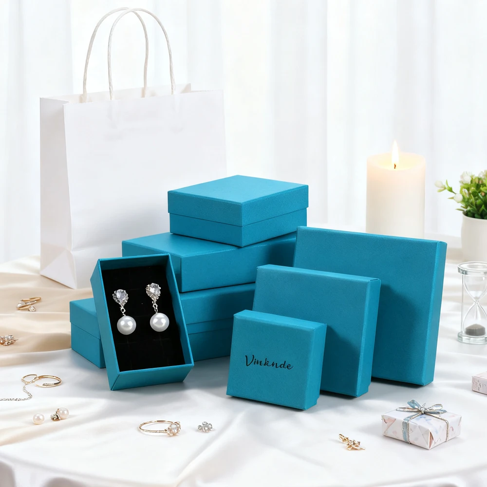 

100 упаковок, свадебные серьги, ожерелье, браслет, упаковочные коробки для ювелирных изделий, индивидуальный логотип, ювелирные изделия, коробка для хранения бусин Будды 7x9x3 см