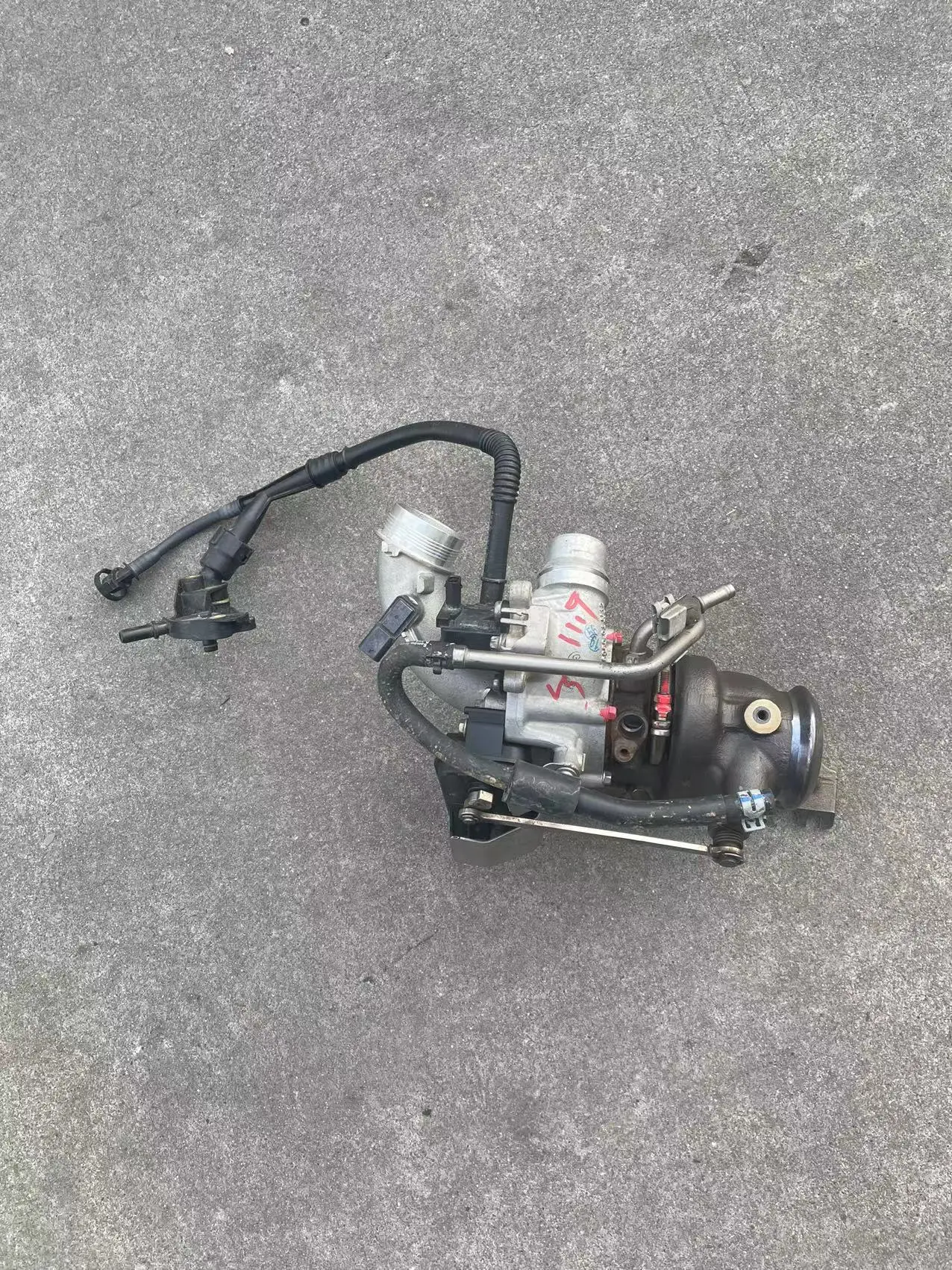 شاحن توربيني أصلي مستعمل 1.3T لبنز A200 A180 قطع غيار السيارات اكتشف 4 حلقة فوهة الديزل لاند روفر #6