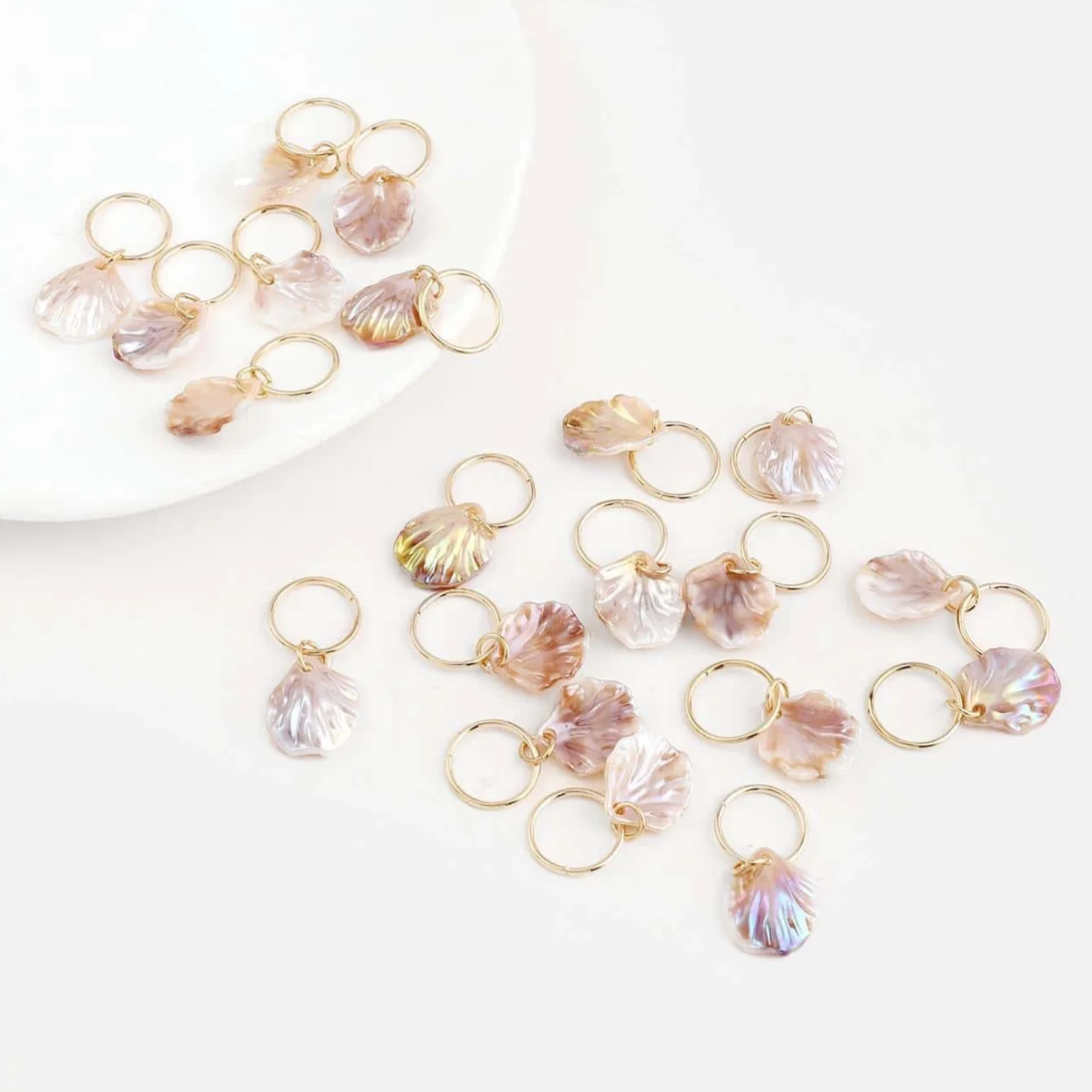 20pcs Women Shell Charm Braided Hair Rings - Unique Headdress Dreadlock Hair Clips for Stylish Hair Accessories Loc Hair Jewelry