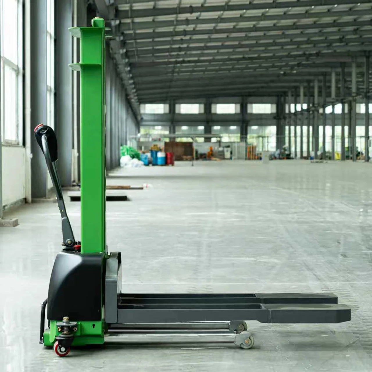 High Quality Semi-electric  Loading Stacker 0.5-1ton Capacity 1.6m Lifting Height Precision Model for Warehouse&Logistics