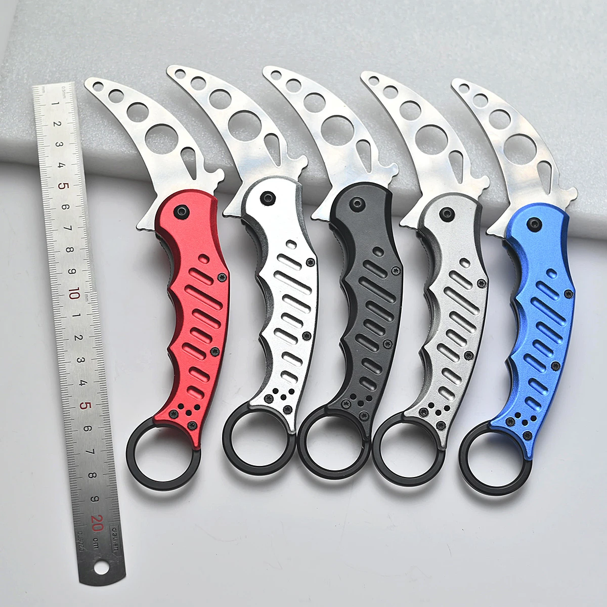 Toy folding knife training knife black aviation aluminum handle 5cr13 uncut holiday game gift new product COSG claw knife