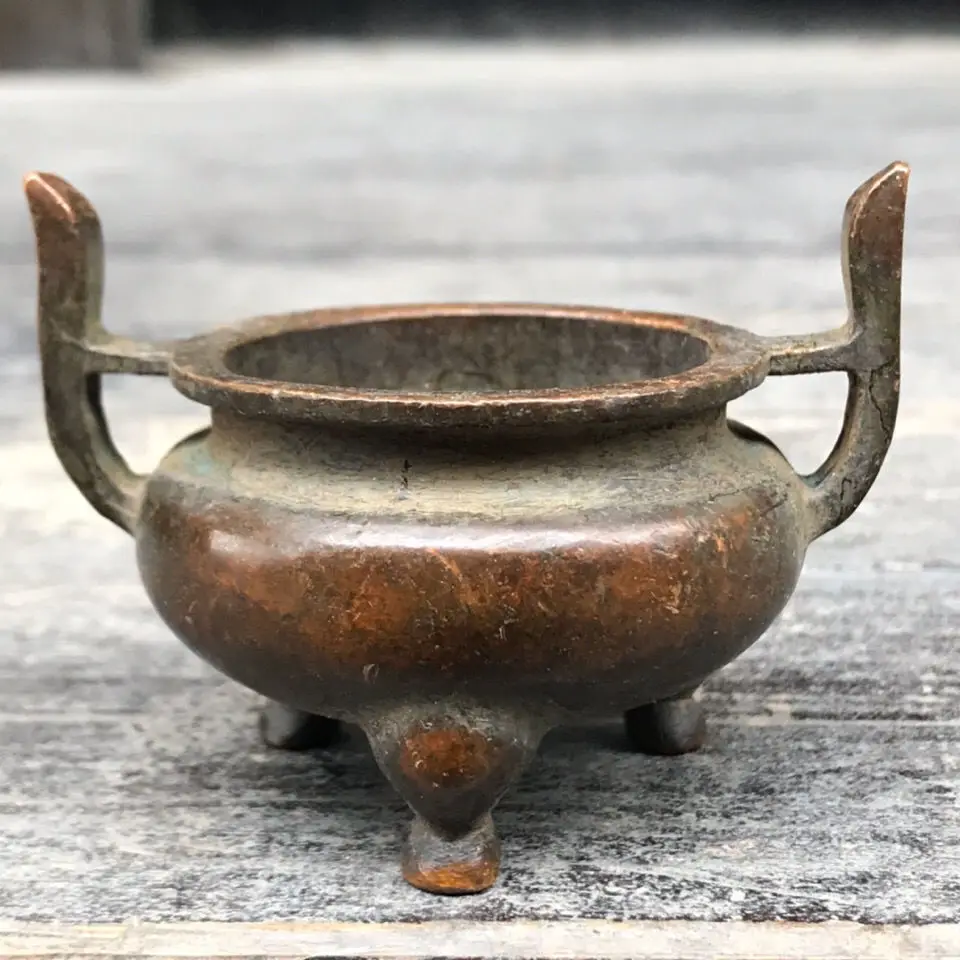 

Copper incense tripod incense burner cupola ear three-legged household copper ornament