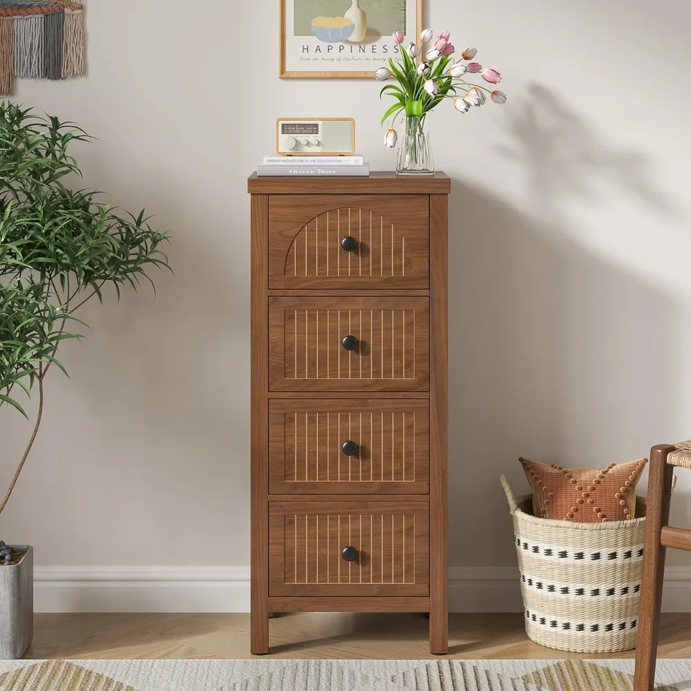 Nowoczesna komoda z 4 szufladami, wysokość 93,5 cm, z radełkowanym panelem, do przechowywania w sypialni.