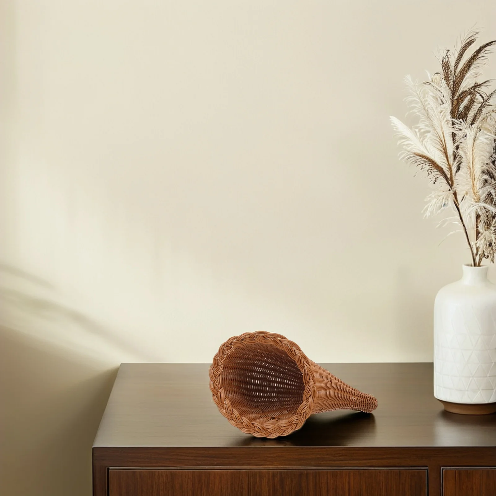 

Small Cornucopia Basket Modern Woven Bread Serving Snack Fruit Storage Basket Decorative Kitchen Table Centerpiece