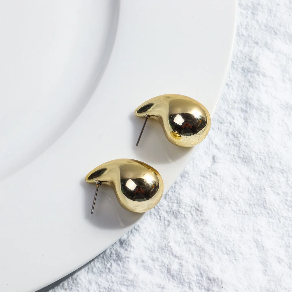 Small Gold Color Water Drop Stud Earring for Women Ear Jewelry Simple Valentine\'s Day Gift