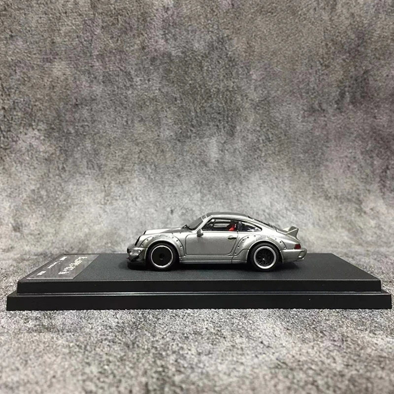 Aurora 1:64 Model Car 964 Alloy Die-Cast Vehicle Duck Wing - Silver Coating