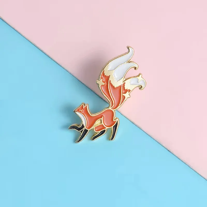 Little Fox Enamel Pin Mini Animal Jewelry Shirt Lapel Cartoon Big Tail Fox Badge Brooches Pins Gift for Friends Wholesale