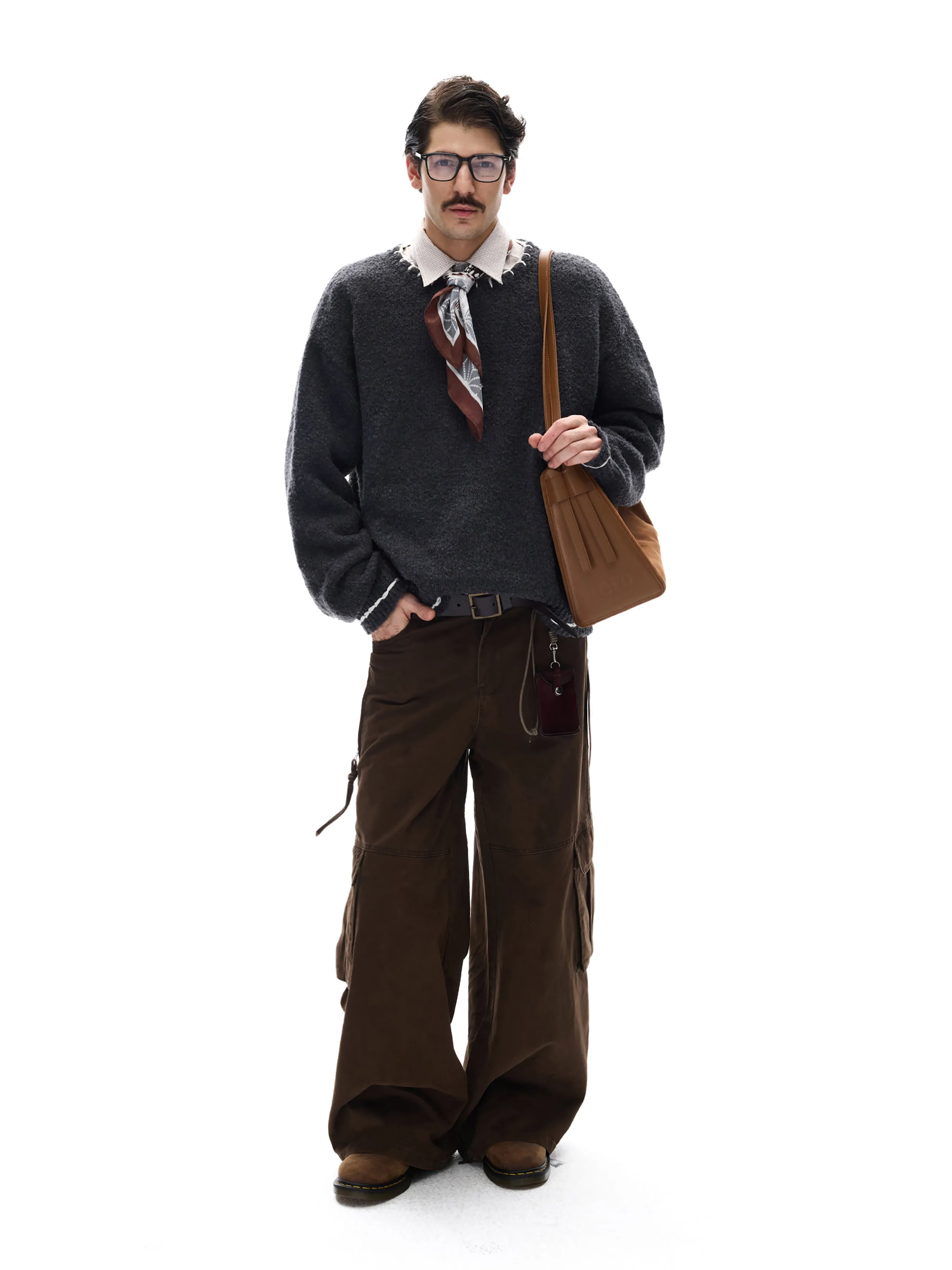 

Мужские пуловеры с меховым воротником Eigener Text: Простота, минимализм, однотонность, классический стиль, осенний шерстяной материал.