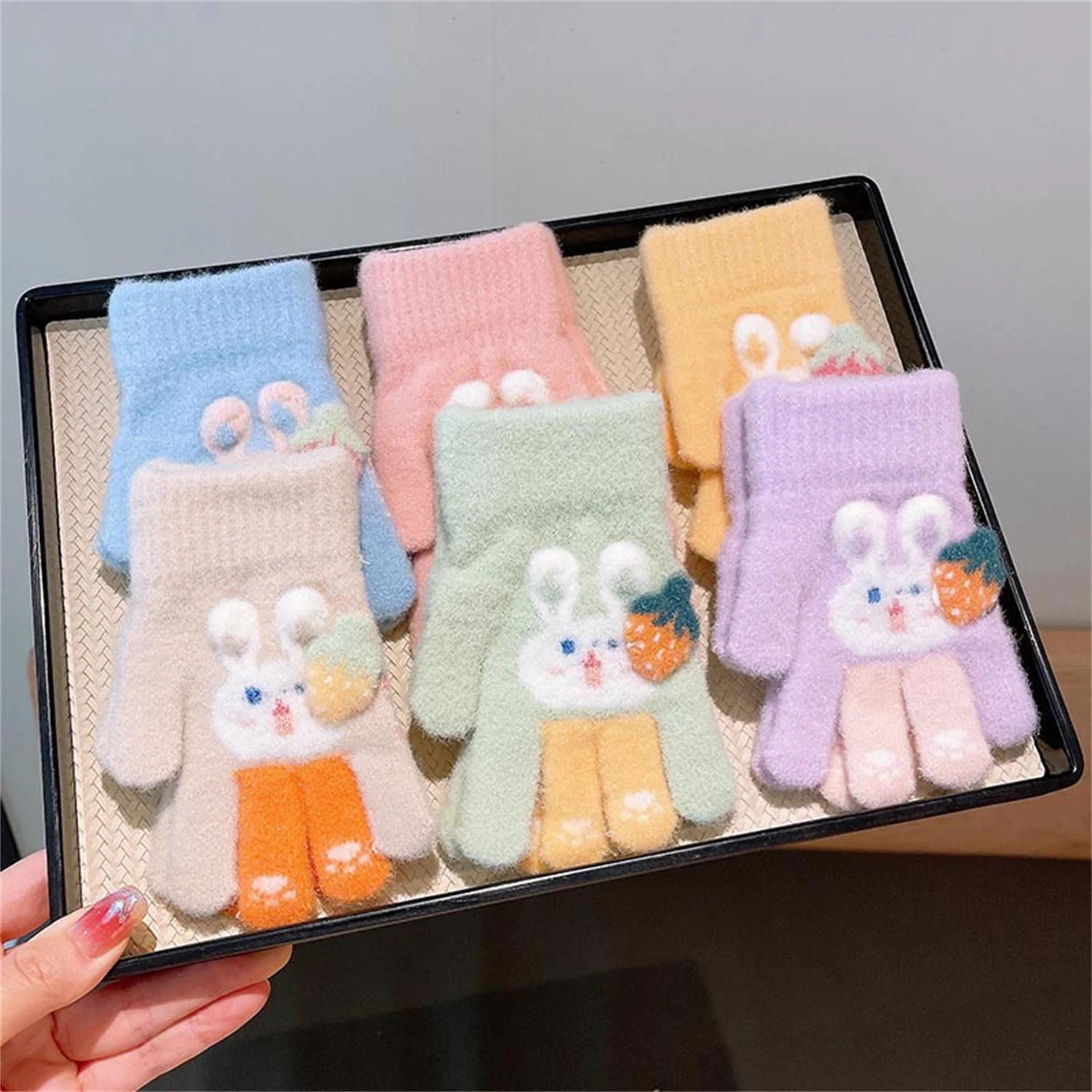 Winter Children\'s Gloves for Girls and Boys 1-3 Years Old Knitted Cute Cartoon Rabbit Baby Five Finger Cold and Warm Gloves