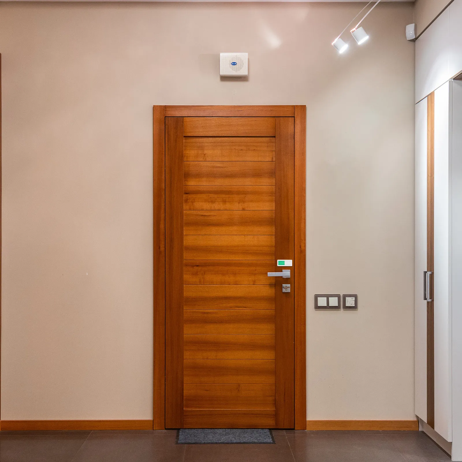 Panneau d'indication d'occupation des toilettes PMMA robuste et facile à utiliser pour les toilettes de bureau et les toilettes publiques