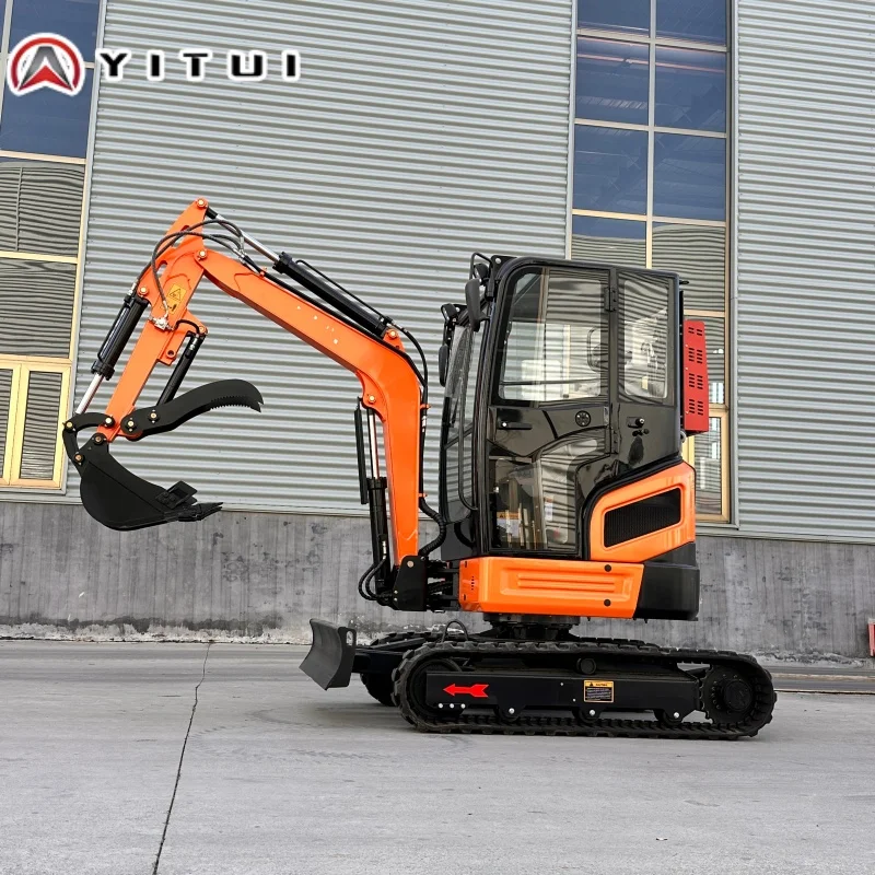 حفار صغير مدمج 2.6 طن مخصص حفار صغير متعدد الوظائف مع دلو لصيانة الحديقة/المزرعة