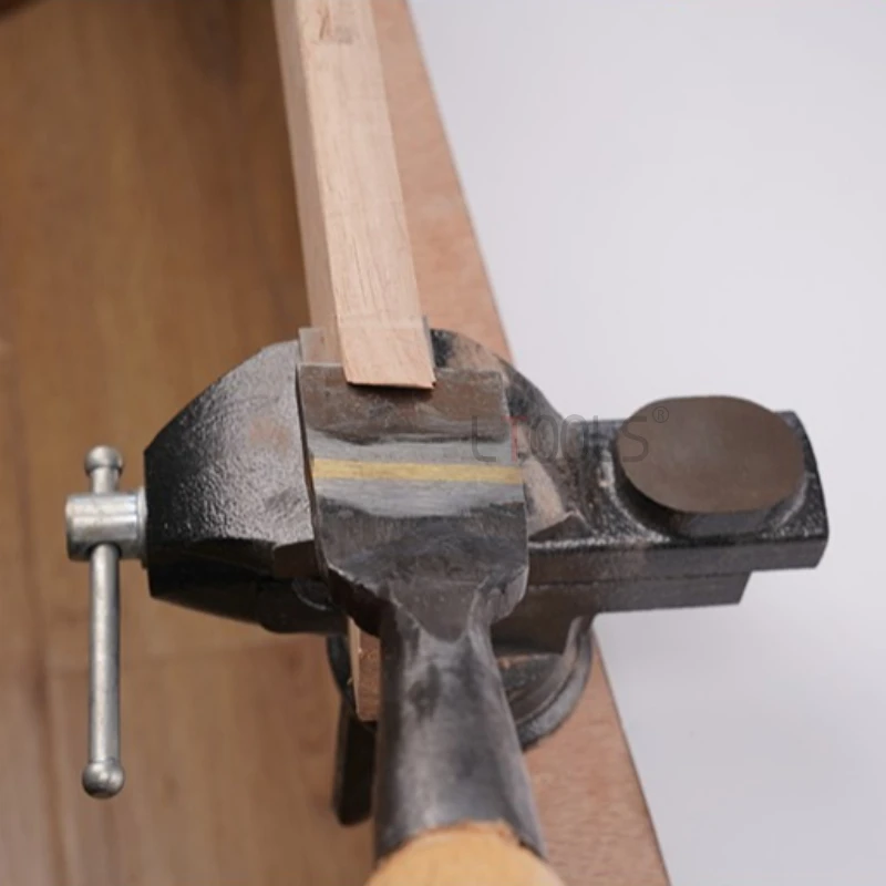 

Woodworking Fishtail Chisel Multi Specification High Speed Steel Hand Chisel Woodworking Carving Tools with Wood Handle 1 Pcs