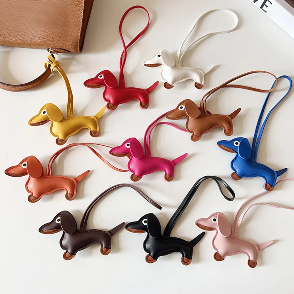 1Pcs Creative Keychain Y2K Cute Sausage Dog Shape Bag Accessory 3D Car Keychain Pendant Bag Hanging Decoration Bag Pendant Gift