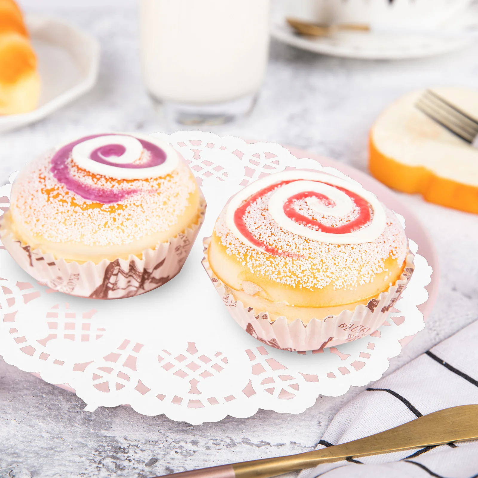 

100Pcs Round Lace Paper Doilies Disposable Cake Paper Doilies for Food Desserts Baked Treats Party Table Decoration