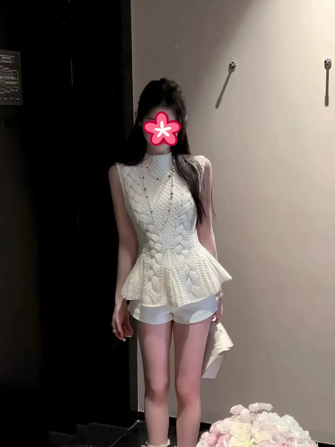 韓国風レディース春ファッションアイリスダブルカラースリーブレスセーター2025新作スリムフィット通勤スタイル無地