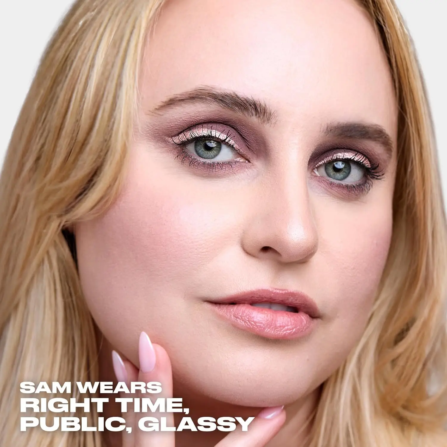 พาเลทอายแชโดว์ขนาดเล็ก - 6 เฉดสีชมพูอ่อน, เนื้อแมทและชิมเมอร์, ติดทนนานสูงสุด 12 ชั่วโมง, พกพาสะดวกพร้อมกระจก