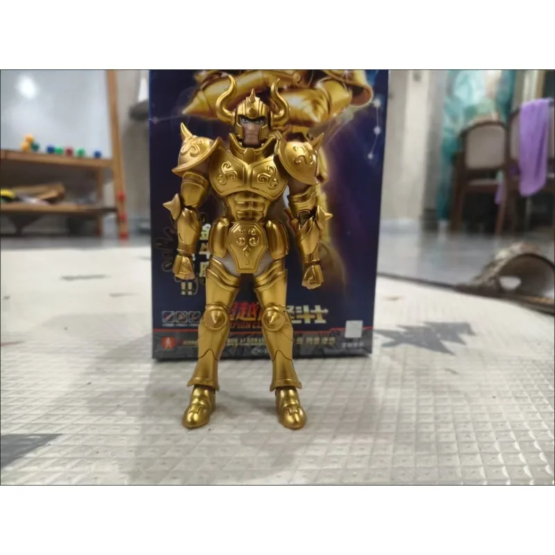 

В наличии оригинальные Blokees Saint Seiya Aldebaran Taurus фигурка чемпион класса игрушки в сборе модель комплект модель подарок