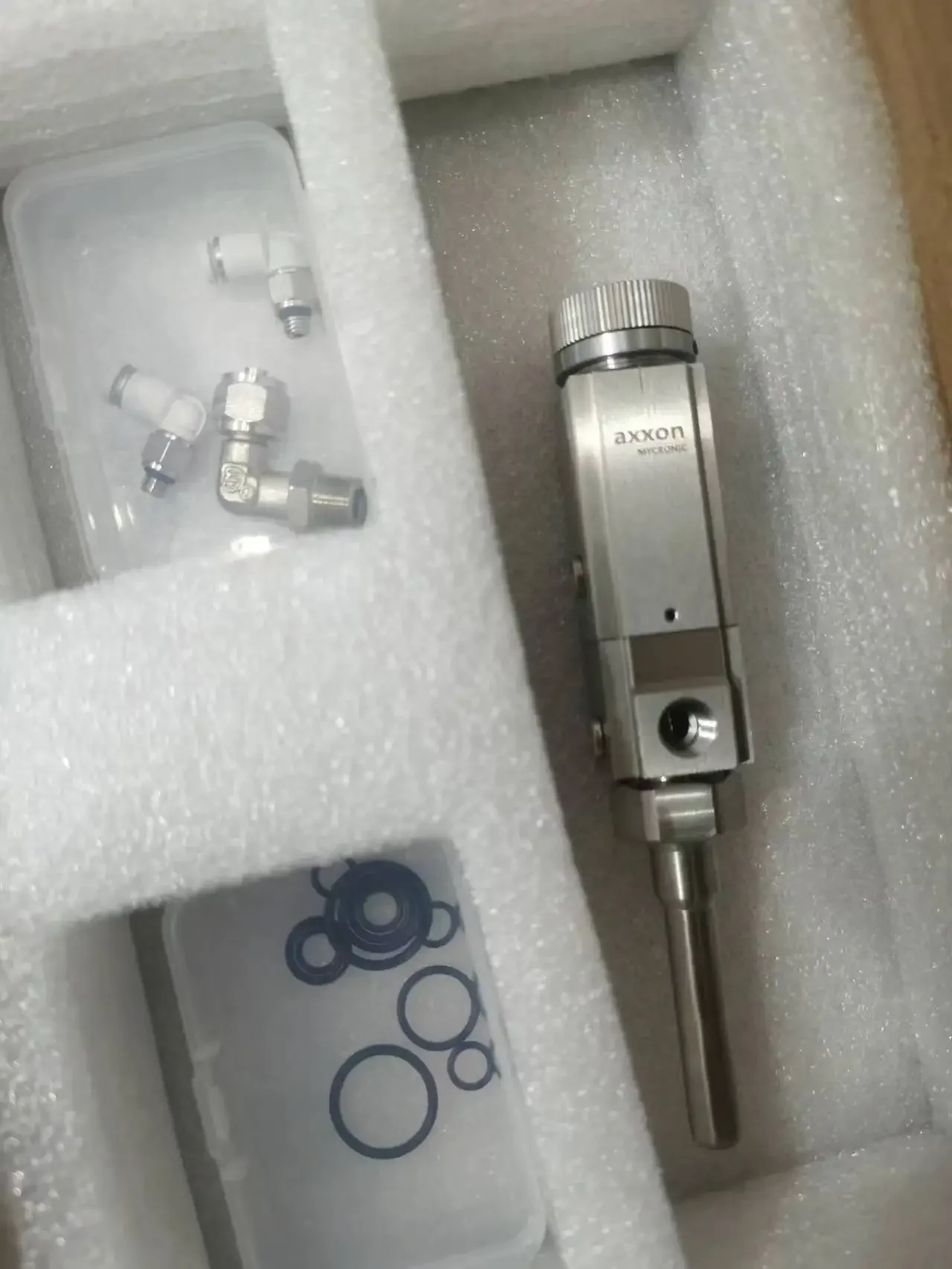 Axis V-5800 small spray and accessories consumables, air atomization spraying of medium and low viscosity fluids
