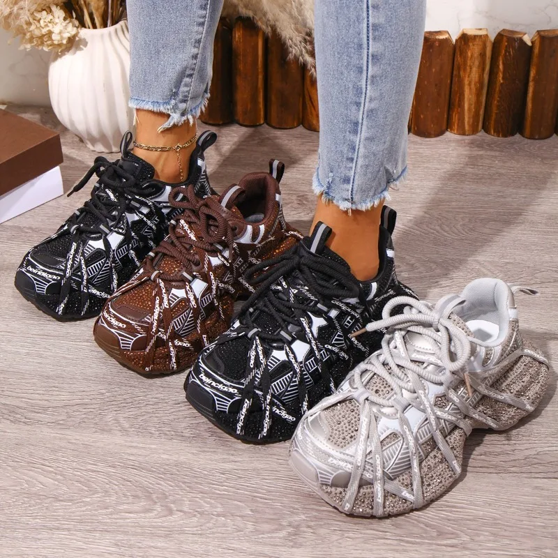 

Новая нескользящая женская роскошная обувь со стразами, спортивная обувь с толстой подошвой и сетчатой поверхностью, модные универсальные дышащие туфли с завязками