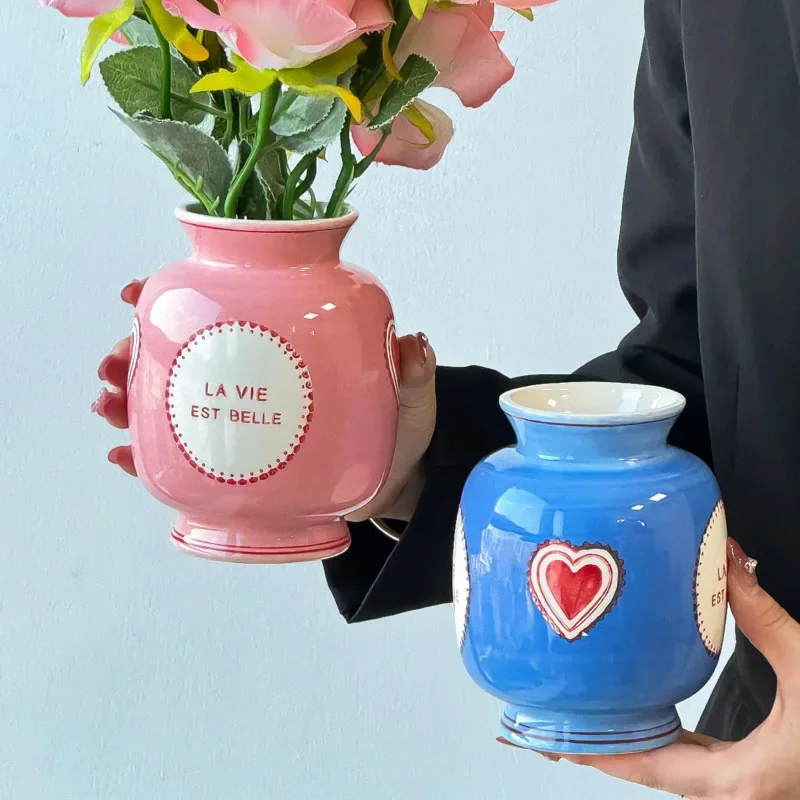 Hand Painted Cute Mini Ceramic Vase Heart Pattern INS Style Decorative Vase For Living Room Table Home Decor Valentines Gift