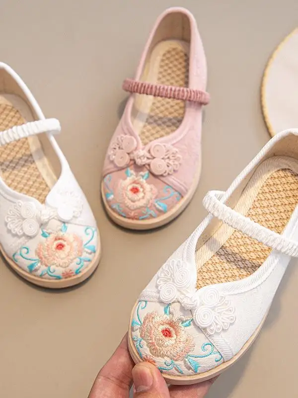 

Embroidered Hanfu Shoes for Girls Baby Princess Old Beijing Cloth Shoes Children's Traditional Costume Ethnic Style Footwear