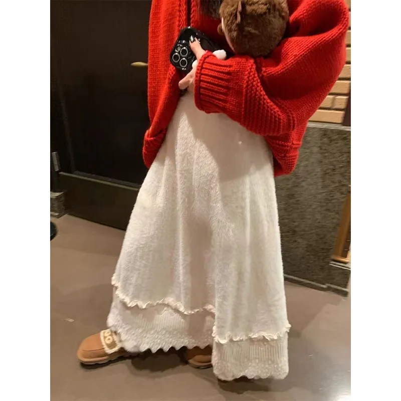 

Heavy Industry Fashion Lace Splicing Mushroom Edge Half Skirt for Girls in Winter Plush Cake Skirt Female Clothing