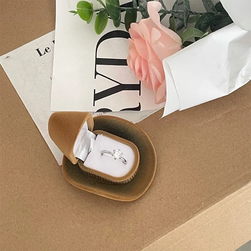 Cowboy-Hut-Schmuckbox, Samt-Ringbox, lustiger Organizer, Schmuckständer, Valentinstag-Überraschungs-Geschenkbox für Heiratsanträge – Detail 4