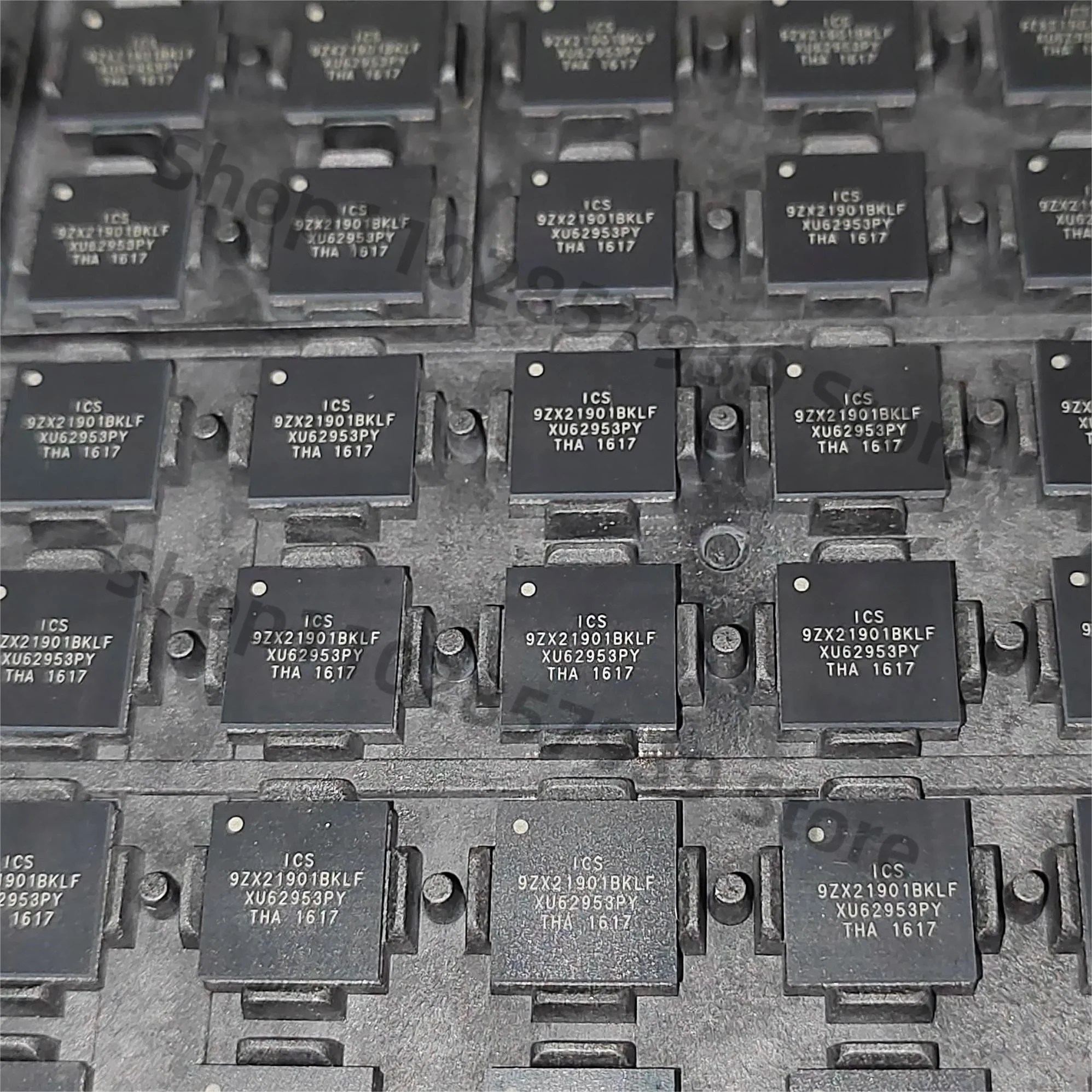 

ICS9ZX21901BKLF 9ZX21901BKLF 5 шт./лот QFN Оригинальный товар в наличии, бесплатная доставка
