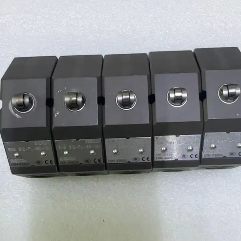 الأصلي المستعملة BNS819-FL-60-101 BNS 819-FL-60-101 #2