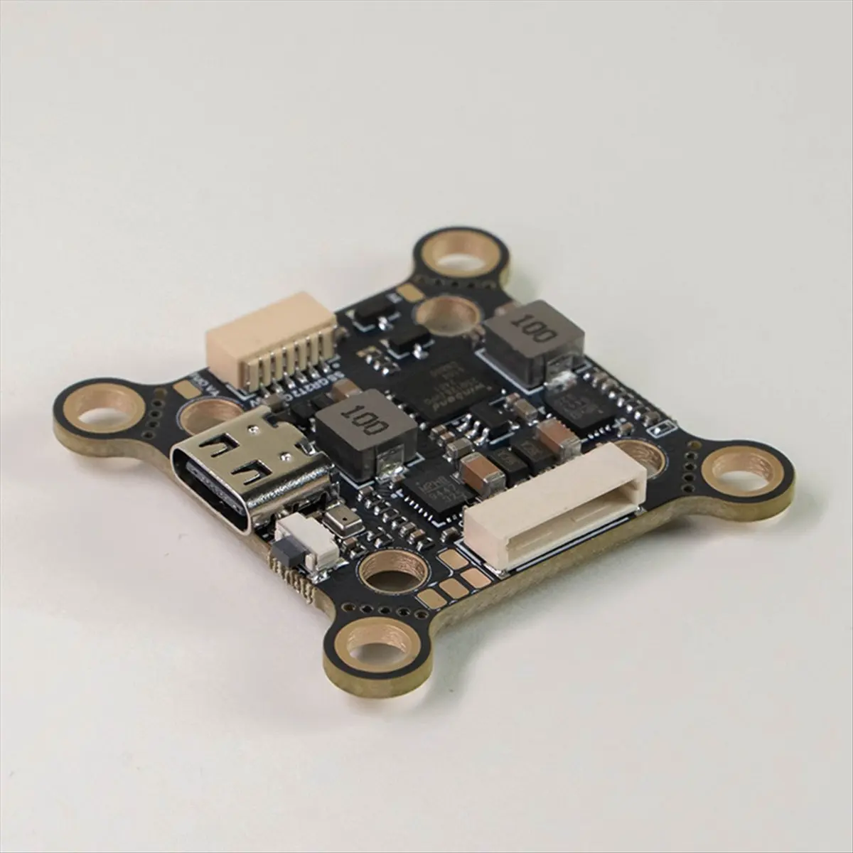 ~!DTD1913-Oct.AT32 F435RGT7 Flight Controller on-Board 42688-P Gyroscope Barometer 3-6S Lipo for /O3/Vista/ VTX for FPV Drone