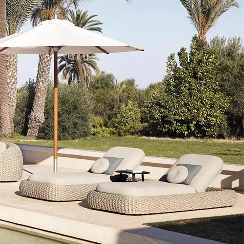 

High-End Metal Rattan Woven Beach Chair Outdoor Leisure Lounge for Hotels Pools Villas Gardens