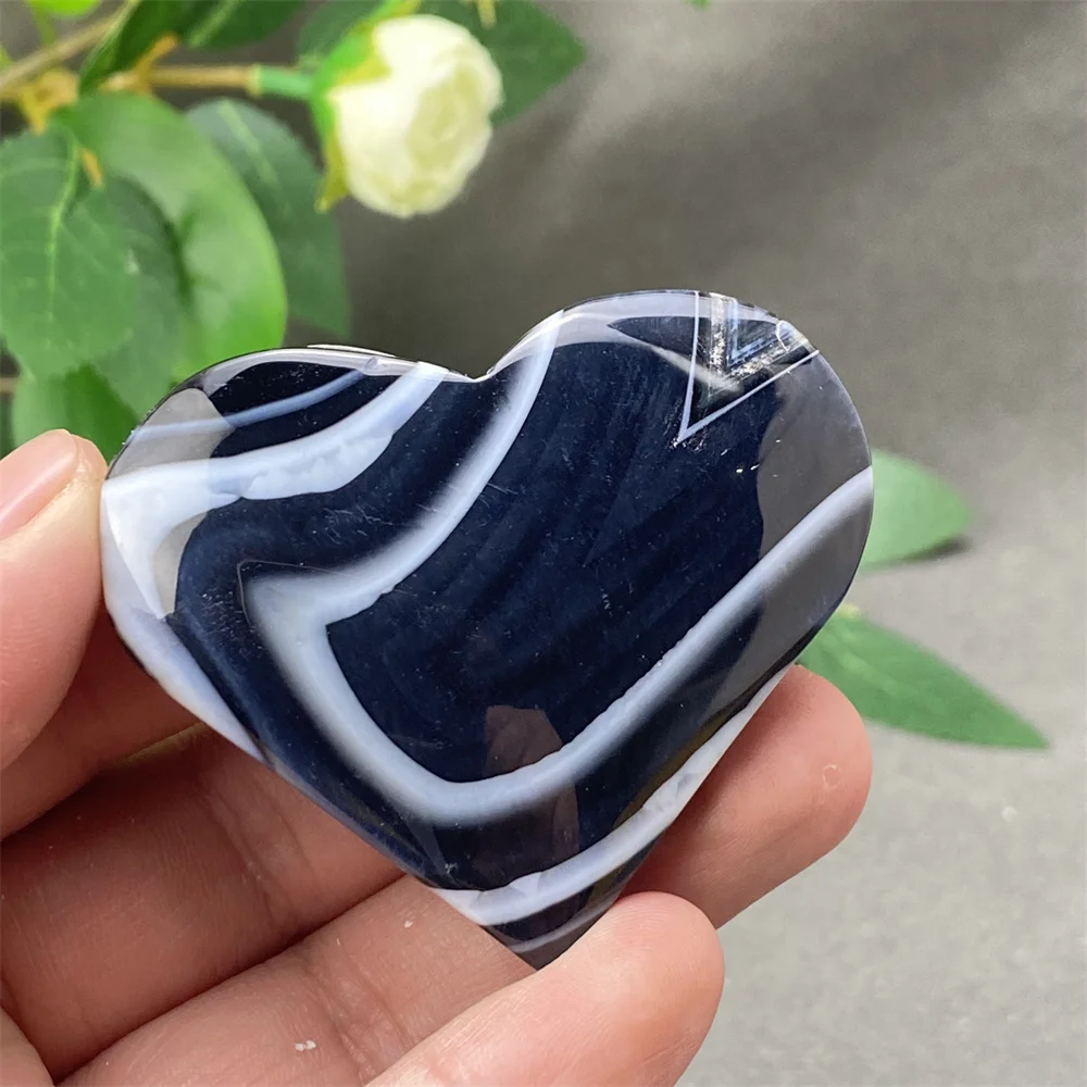 Natural Black Striped Agate Heart Shaped Crystal Polished Reiki Healing Gemstone for Home Decor