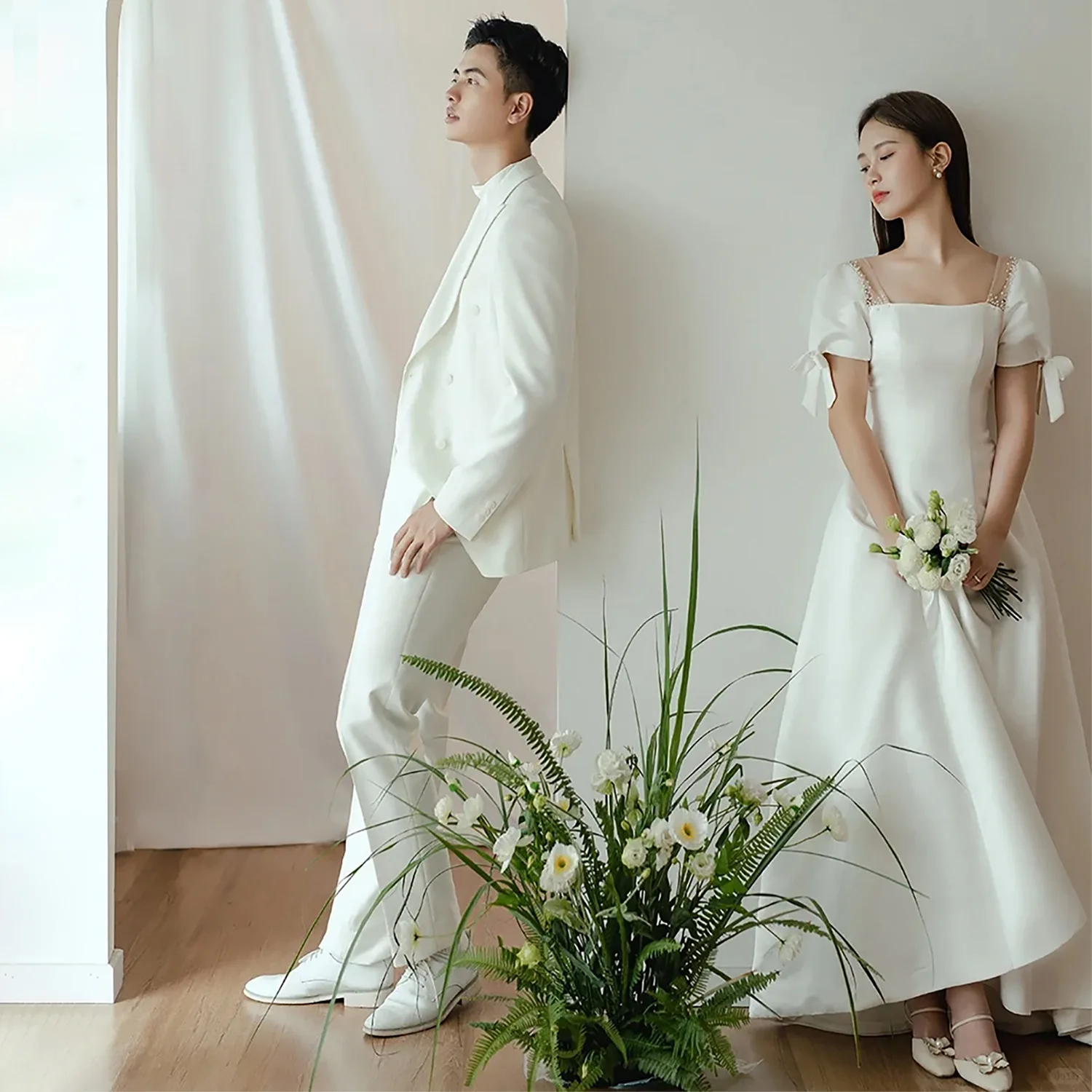 French Light Wedding Dress Satin Simple Small Trailing Korean Studio Theme Couple Taking Pictures Evening White for Women