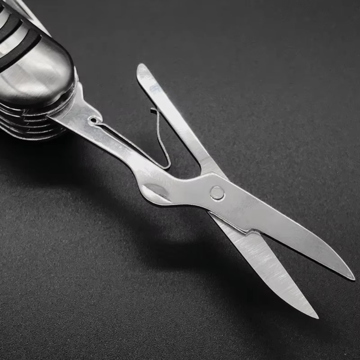 Outdoor Emergency Tools Stainless Steel Bottle Opener Cork Drill Portable 11 in 1 Fold Pocket knife Carry Around Multifunction