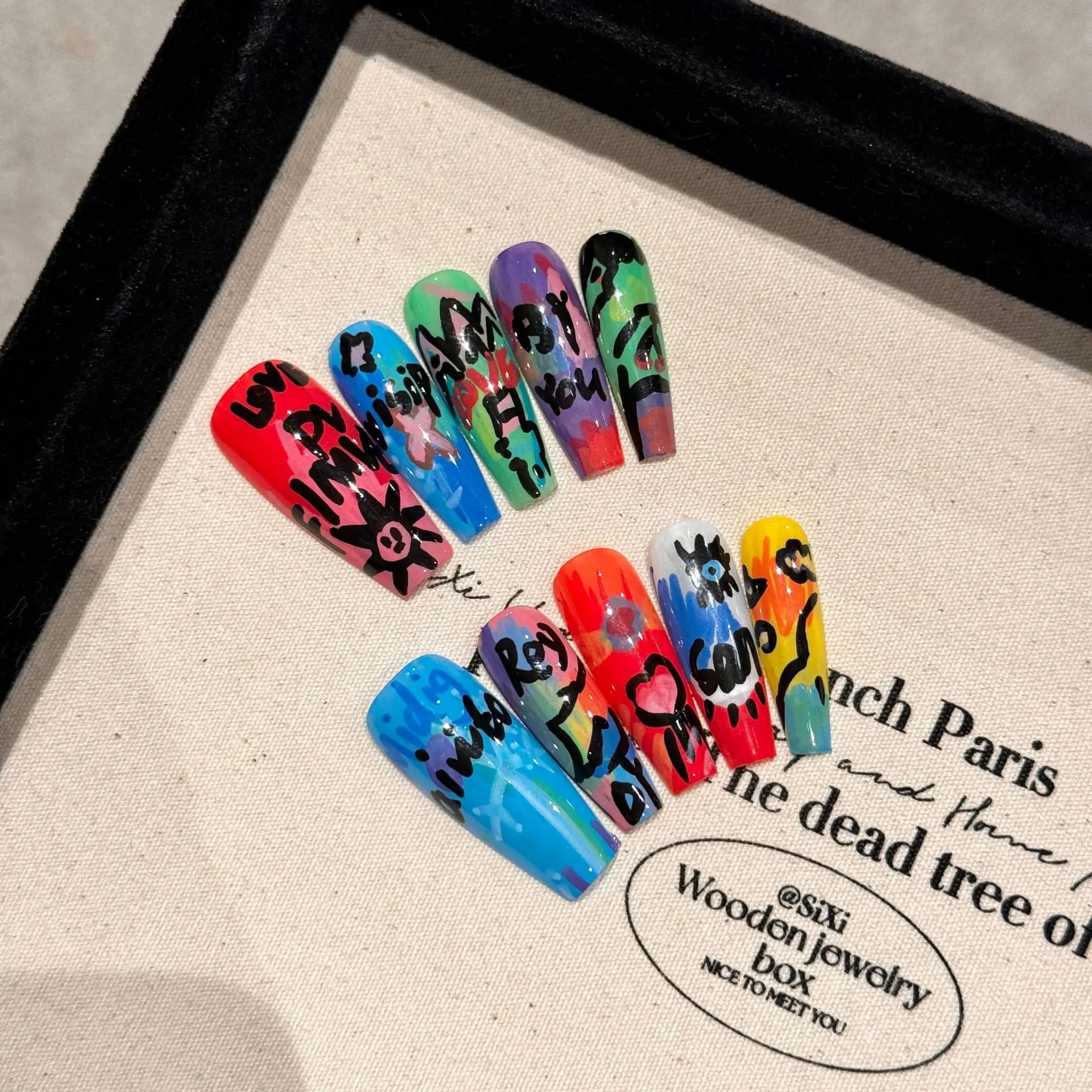 

Colorful Graffiti Hot Girl Series Fashionable Wearable Manicure (210)