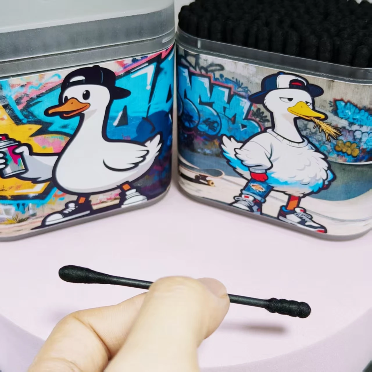 400개(2박스) 그래피티 스타일 거위 무늬 라이프 코튼볼 블랙 박스형 양면 면봉