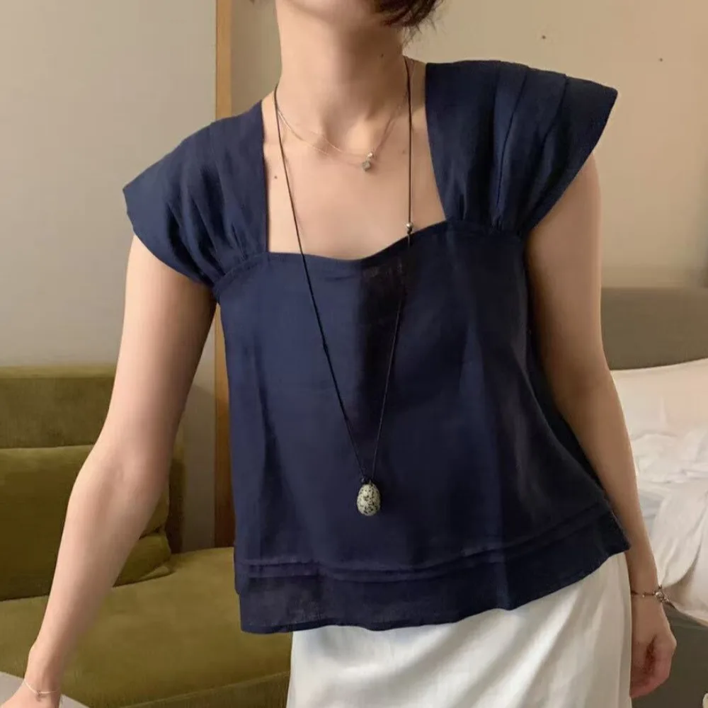 سترة نسائية أنيقة على الطراز الكوري بدون أكمام وبدون حمالات مع تصميم مربوط أنيق وعصري للصيف