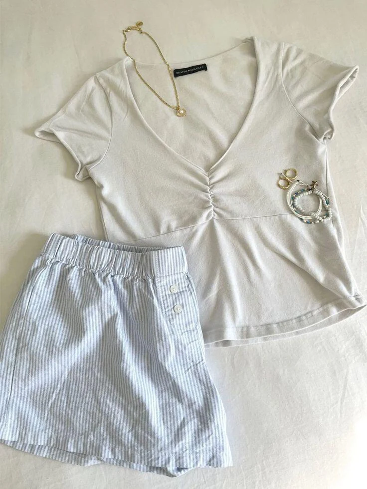 White Basic Short Sleeve Tees+Stripe Shorts Summer Womewn Suit Casual T-shirts Blue Shorts Simple Homewear Outwear Two Piece Set