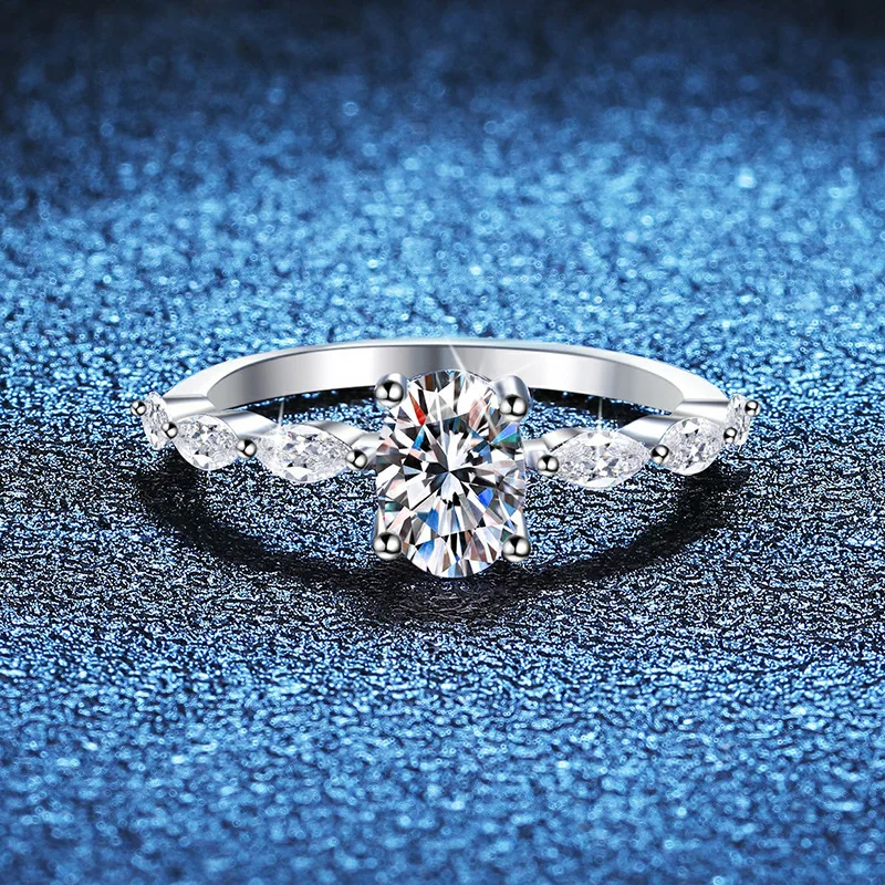 PT950 البلاتين مجموعة حمامة البيض 1-قيراط مويسانيتي خاتم اقتراح خاتم الماس الكلاسيكية حقيبة مربعة المرأة خاتم PT950 بصمة