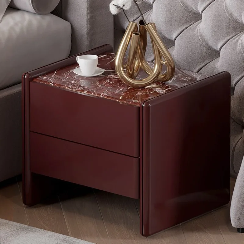 طاولة بجانب السرير مطلية إيطالية بسيطة من الخشب الصلب طاولة بجانب السرير لغرفة النوم الحديثة الراقية، مصممة على الصدر