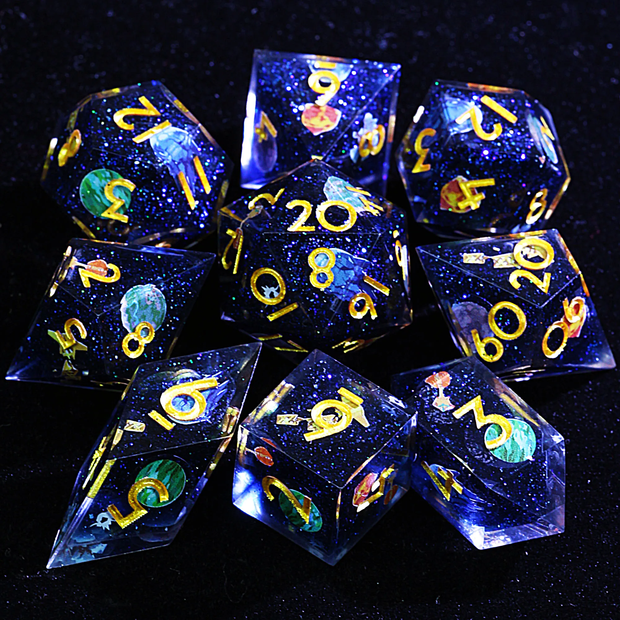 

Набор из 9 многогранных полимерных кубиков для D&D Outer Wilds