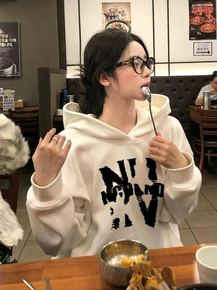 

Осенне-зимняя женская толстовка с капюшоном, плотная, с американским буквенным принтом, на флисовой подкладке, свободного кроя, стройнящая, универсальная, с длинными рукавами