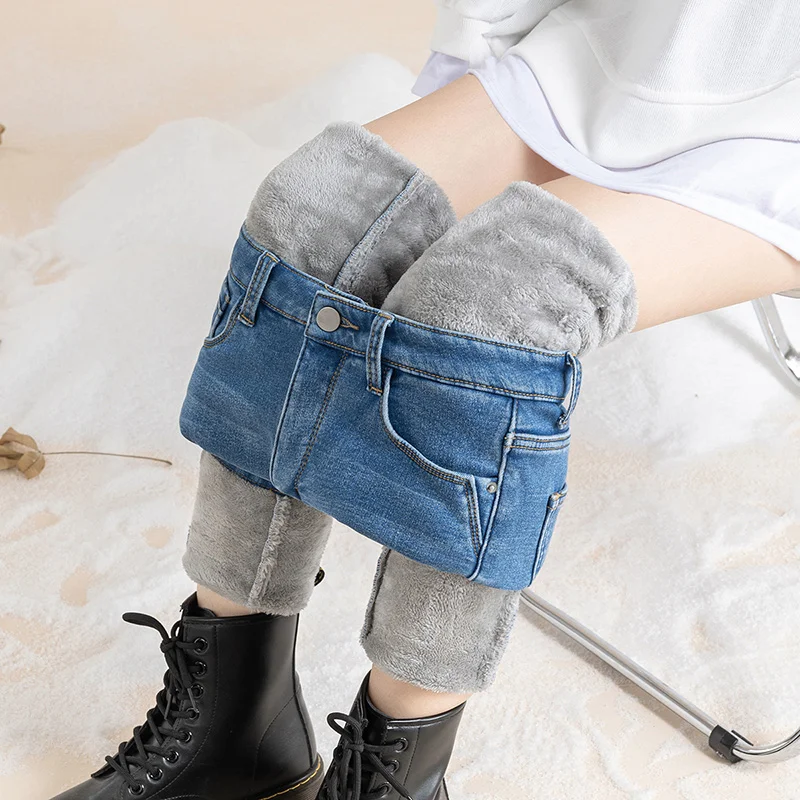 Winter Women Snow Thermal Skinny Jeans Warm Plush Stretch Pencil Pant Casual Thick Fleece Jeans Hot Legging Retro Blue Trousers