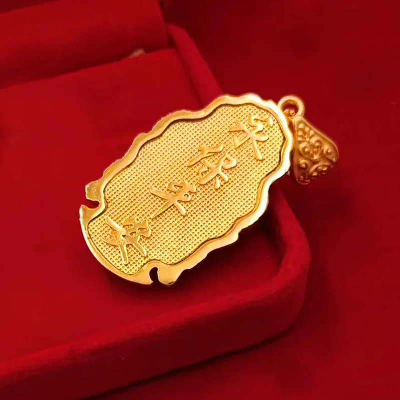 The pendant of the 9999 gold necklace is in the form of a three-dimensional depiction of all beings benefiting from it.