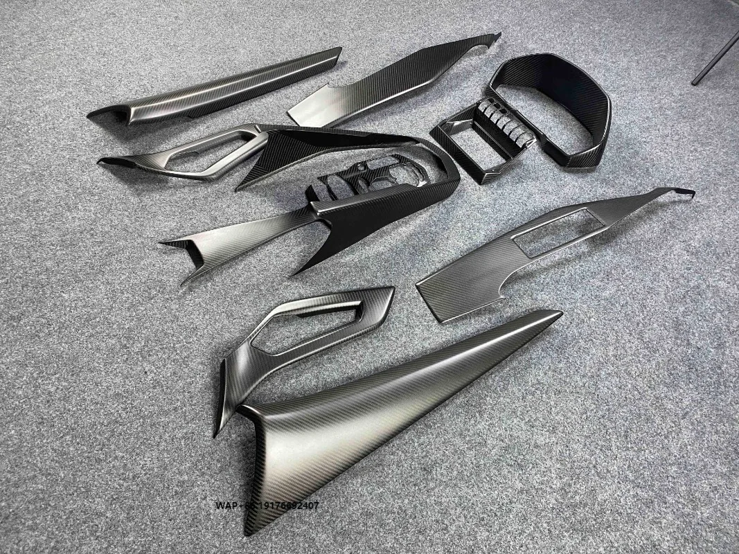Matte Dry Carbon Fiber Interiors ( 11 PCS ) for Lambo Aventador LP700