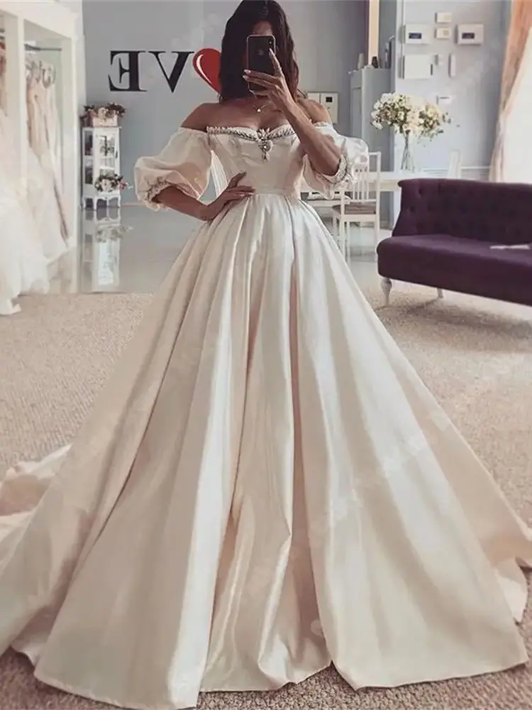 Robe de mariée en satin sans bretelles pour femme, robe longue pour patients, longueur de vadrouille appliquée, nouvelle arrivée modeste